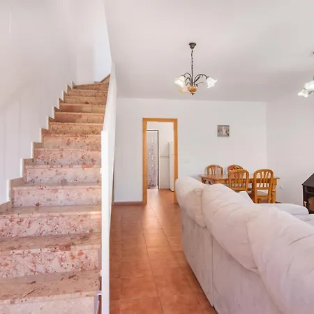 Duplex Con Piscina איסלנטייה