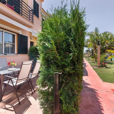 بيت للعطل Duplex Con Piscina