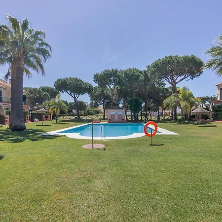 Duplex Con Piscina بيت للعطل *